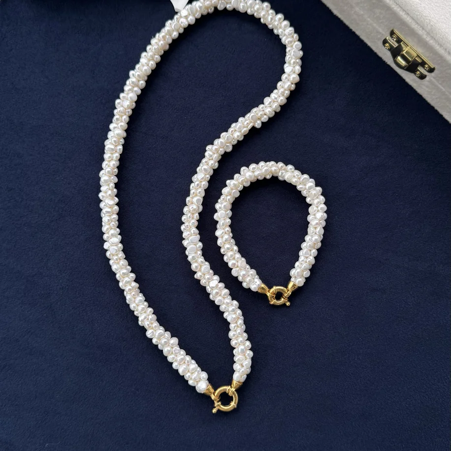 Altın Uyumlu Günbatımı Beyaz Sarmaşık Set